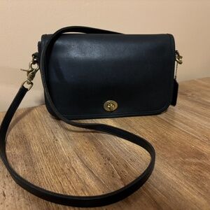 Coach Pocket Purse | 9755 Black
